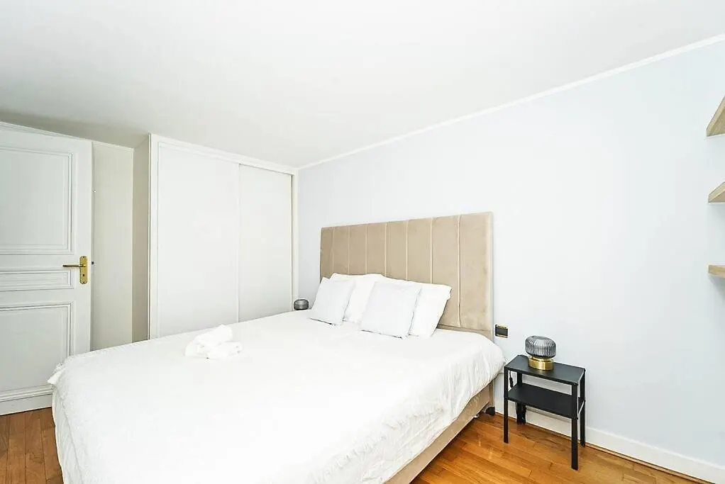 Apartamento Champs Elysee - Paris França